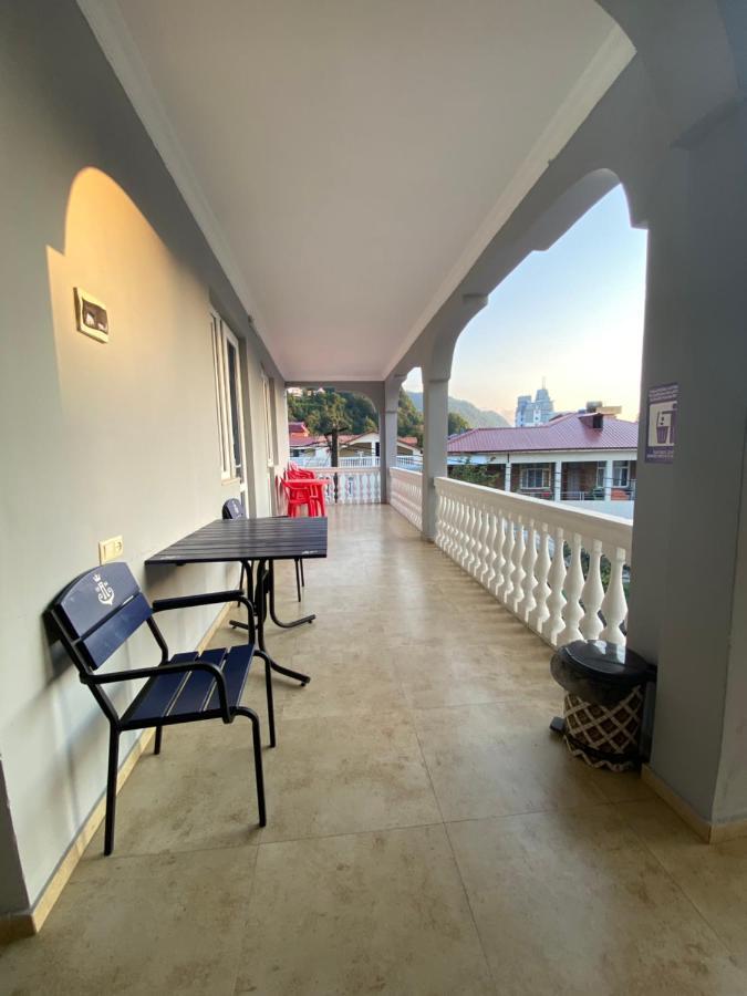 Beliy Dom Hotel ควาเรียที ภายนอก รูปภาพ