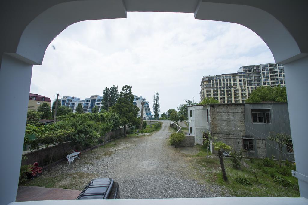 Beliy Dom Hotel ควาเรียที ภายนอก รูปภาพ